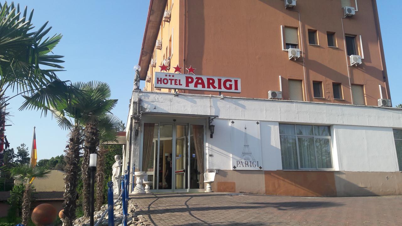 Hotel Parigi Кастель Сан Петро Терме Экстерьер фото
